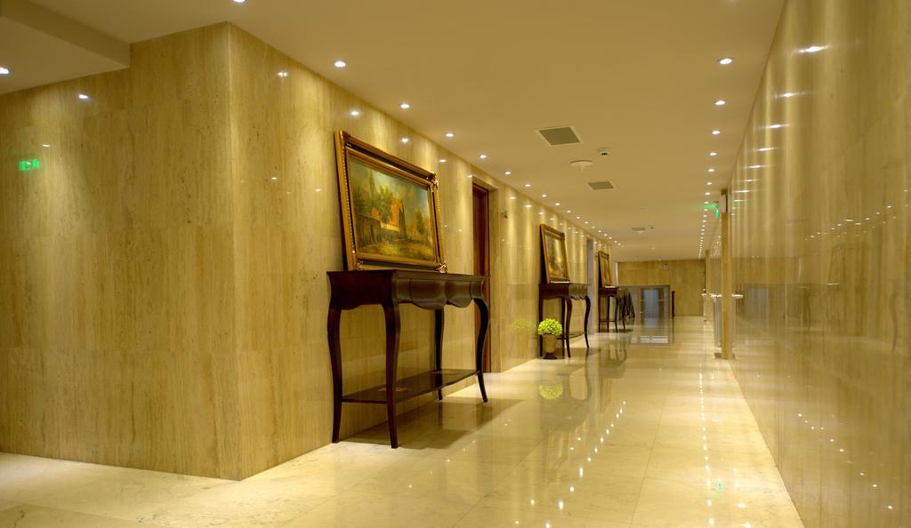 Premier Palace Spa Hotel 부쿠레슈티 외부 사진 Interior of the hotel