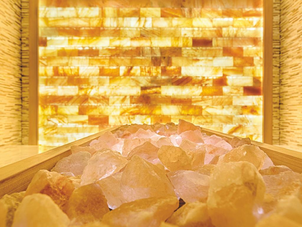 Premier Palace Spa Hotel 부쿠레슈티 외부 사진 Salt cave
