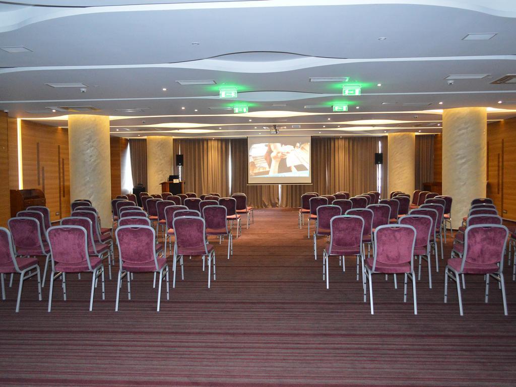 Premier Palace Spa Hotel 부쿠레슈티 외부 사진 The conference room